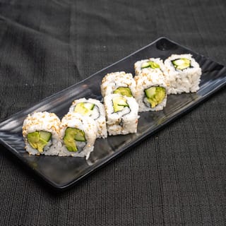 Avocado Kyuri Roll